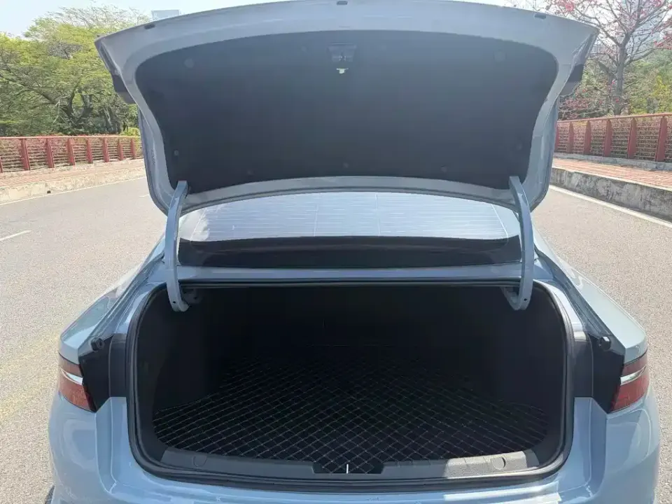Geely Xingrui