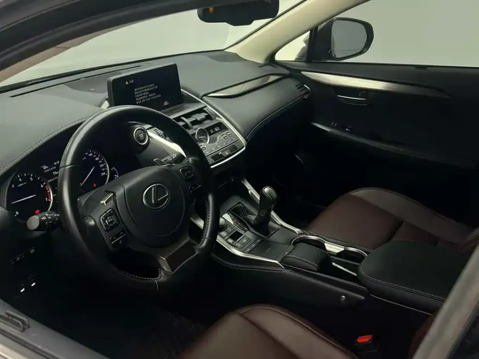 Lexus NX