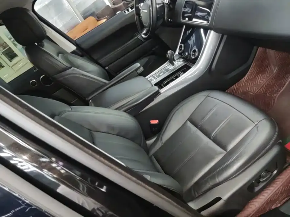 Land Rover Sport