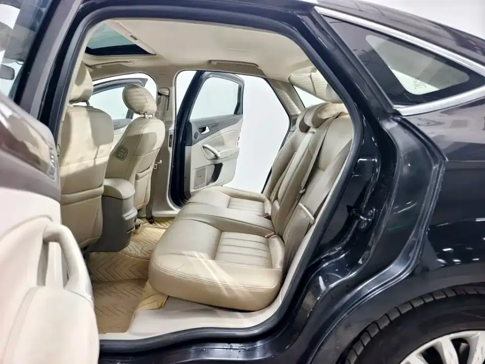 Ford Mondeo Zhisheng