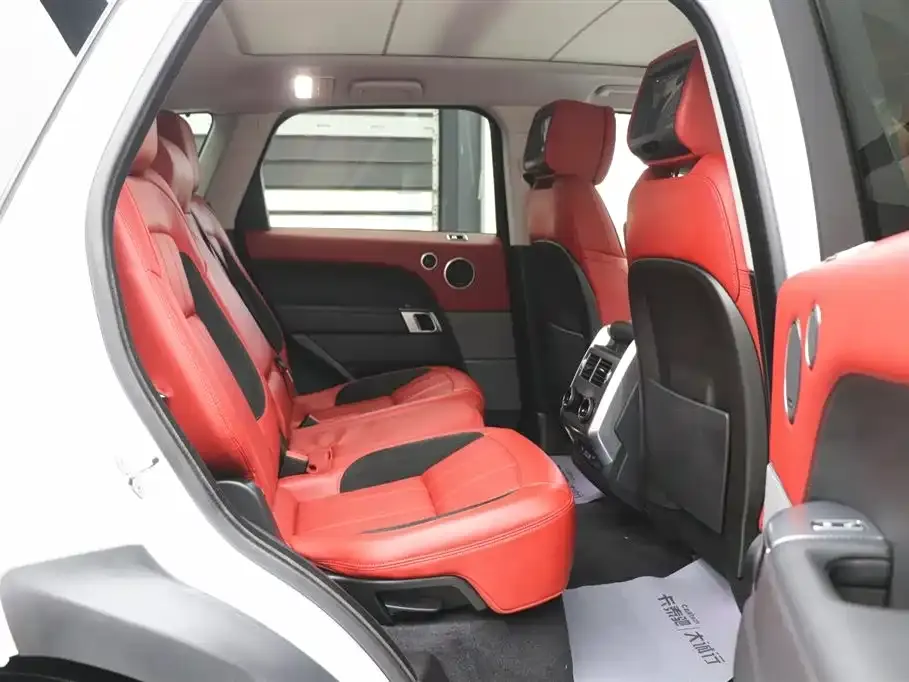 Land Rover Sport
