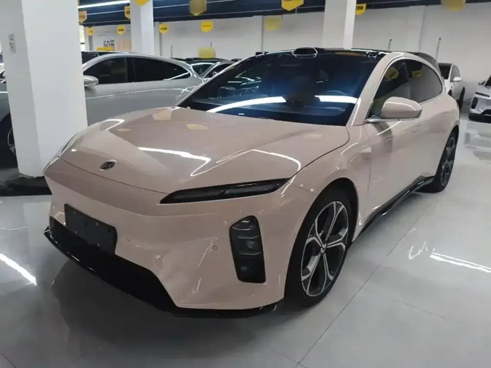 Nio ET5T