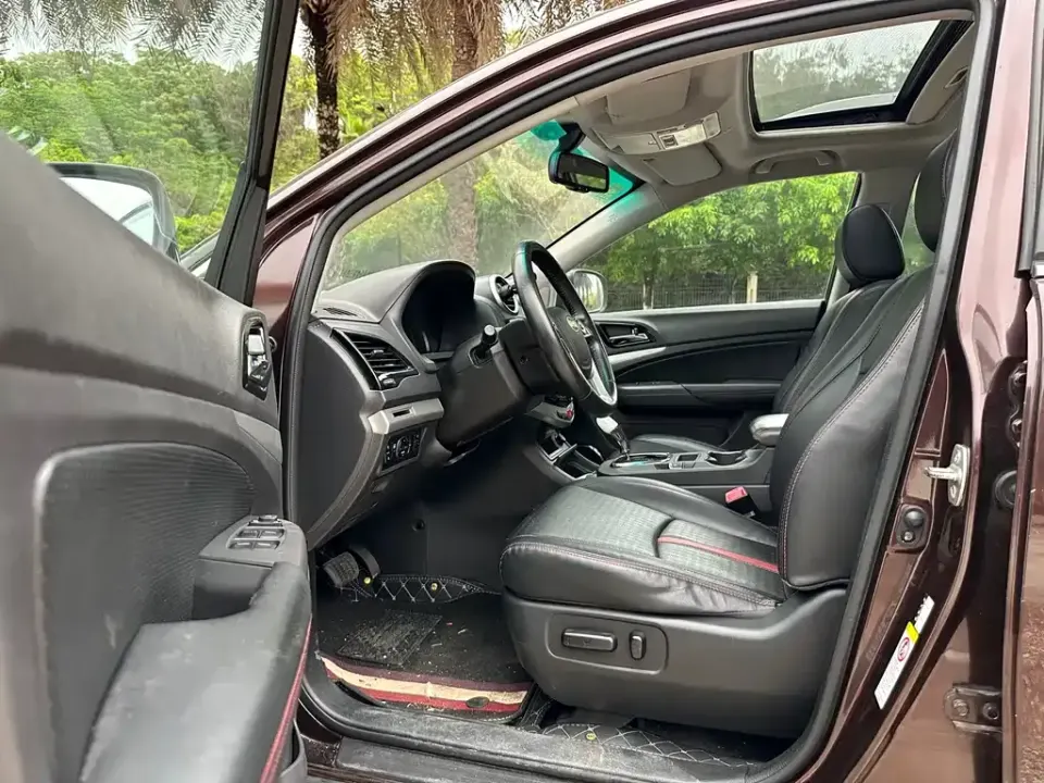 BYD S7