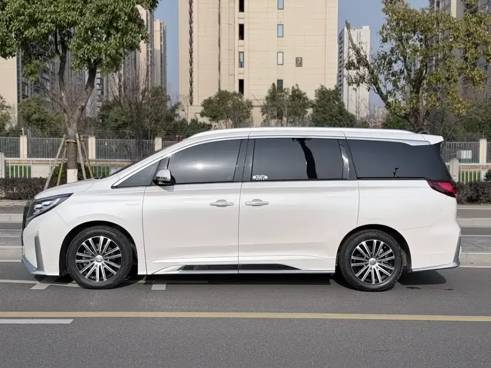 GAC Trumpchi M8