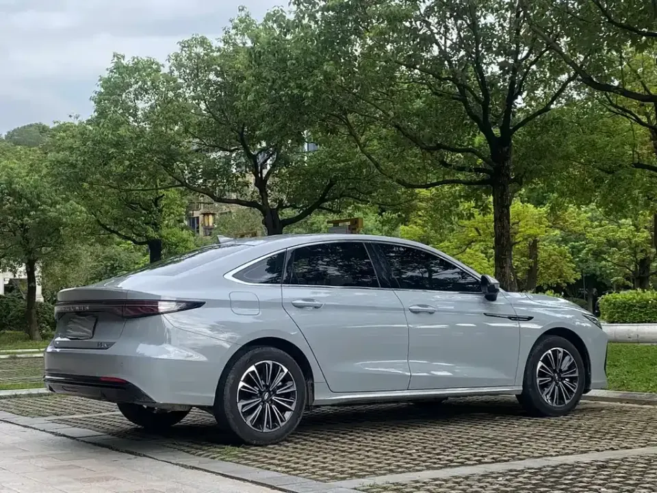 Fulwin Fengyun A8L