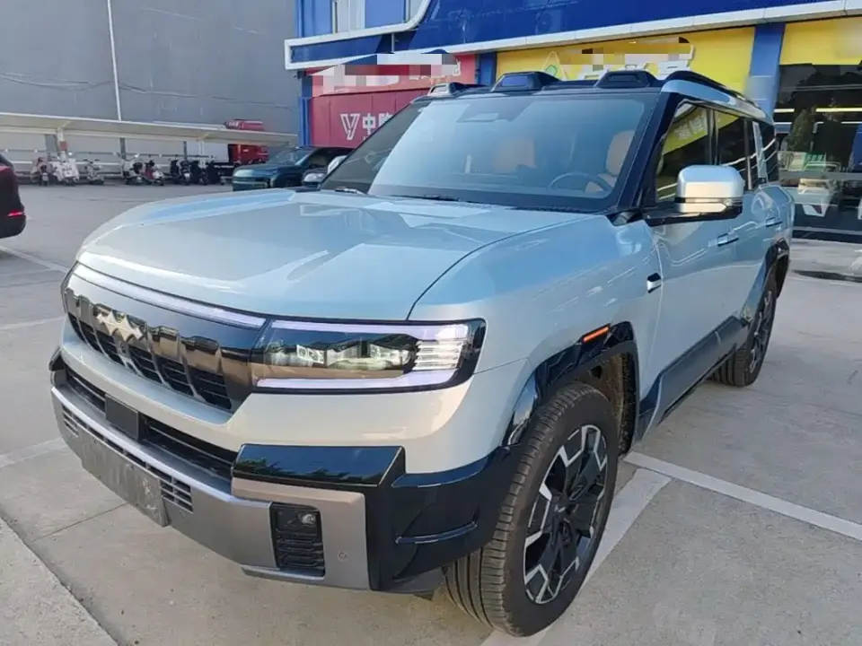 Fang Cheng Bao Leopard 8