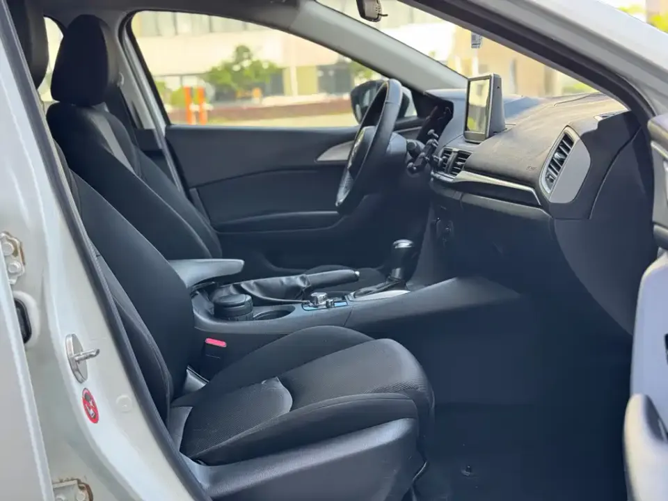 Mazda 3 Axela
