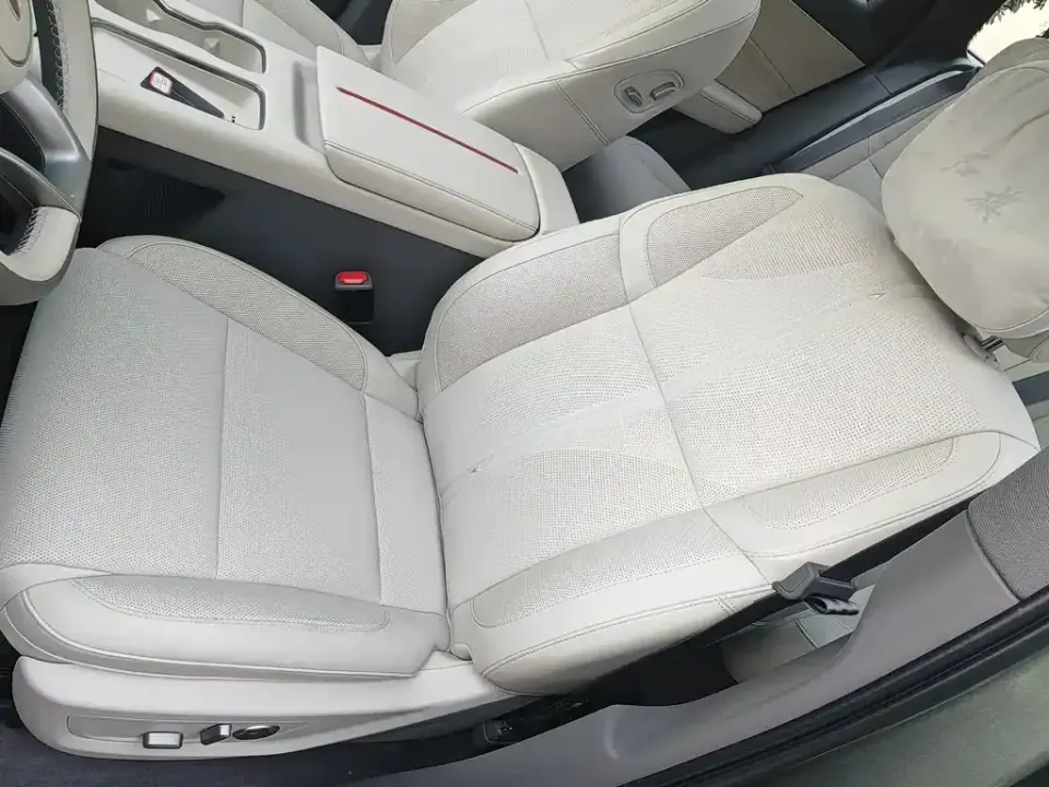 Hongqi Hongqi HS6 PHEV