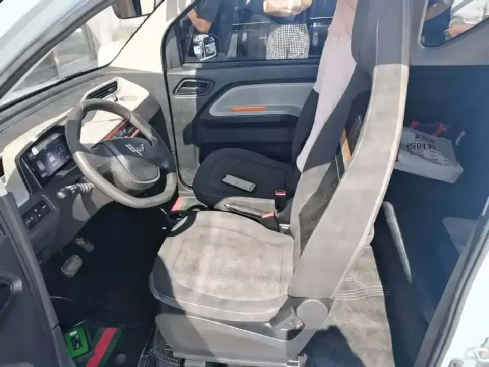 Wuling MINIEV