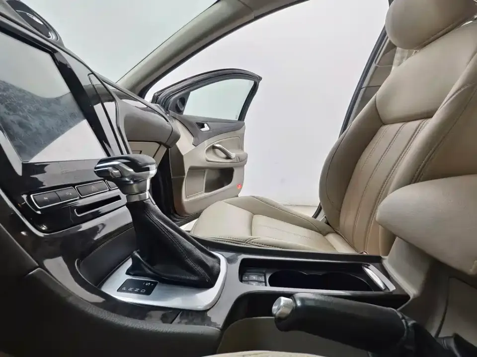 Ford Mondeo Zhisheng