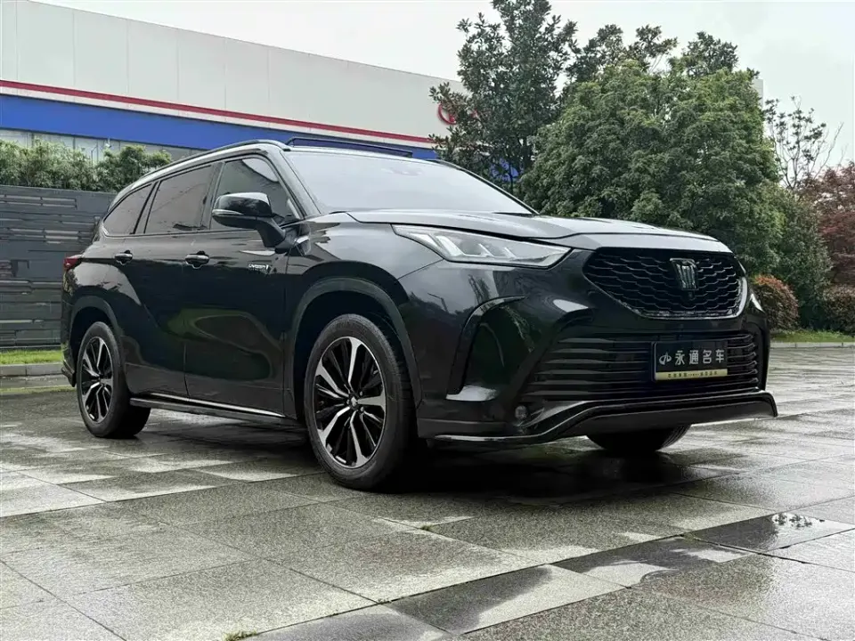 Toyota Crown Kluger