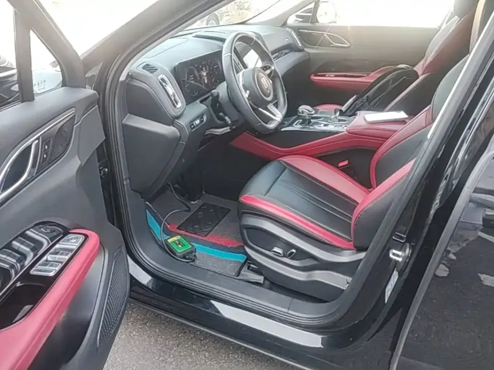 Hongqi Hongqi HS3