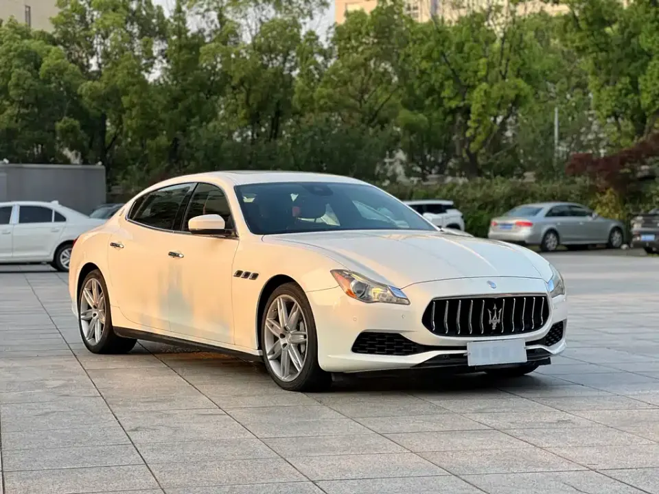 Maserati Quattroporte