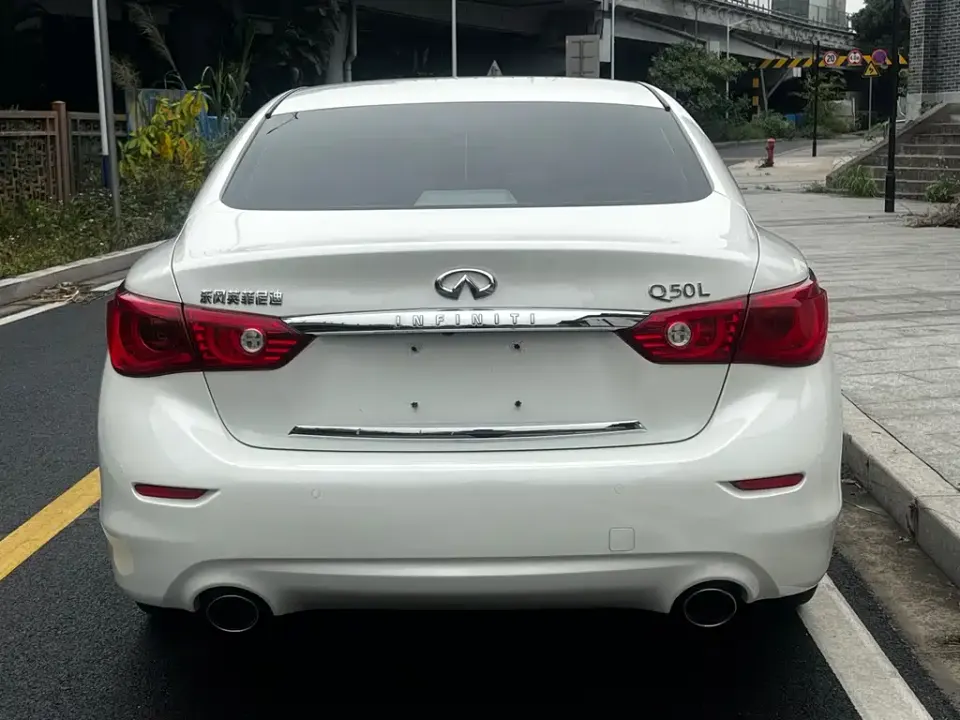 Infiniti Q50L