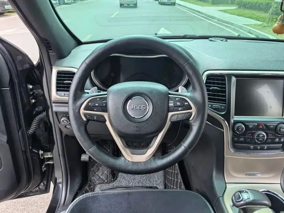 Jeep Grand Cherokee (Import)