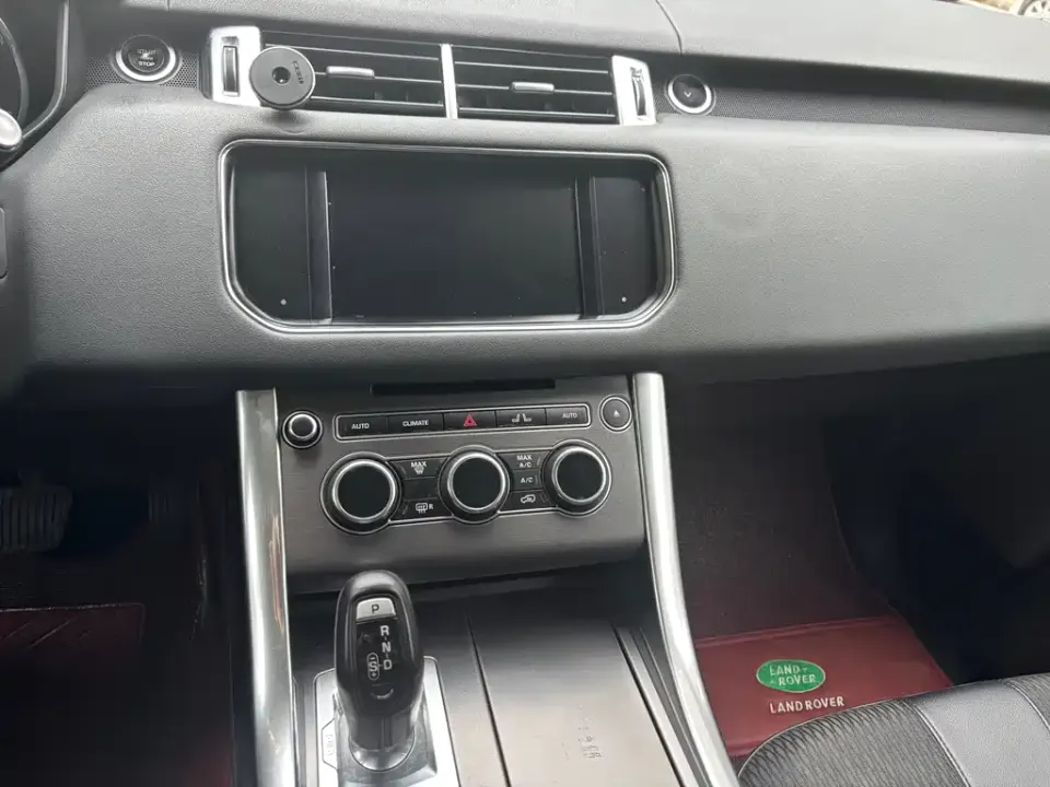 Land Rover Sport