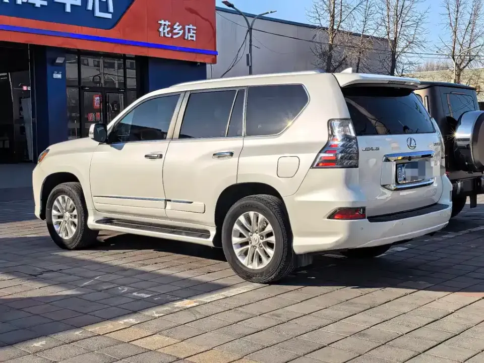 Lexus GX