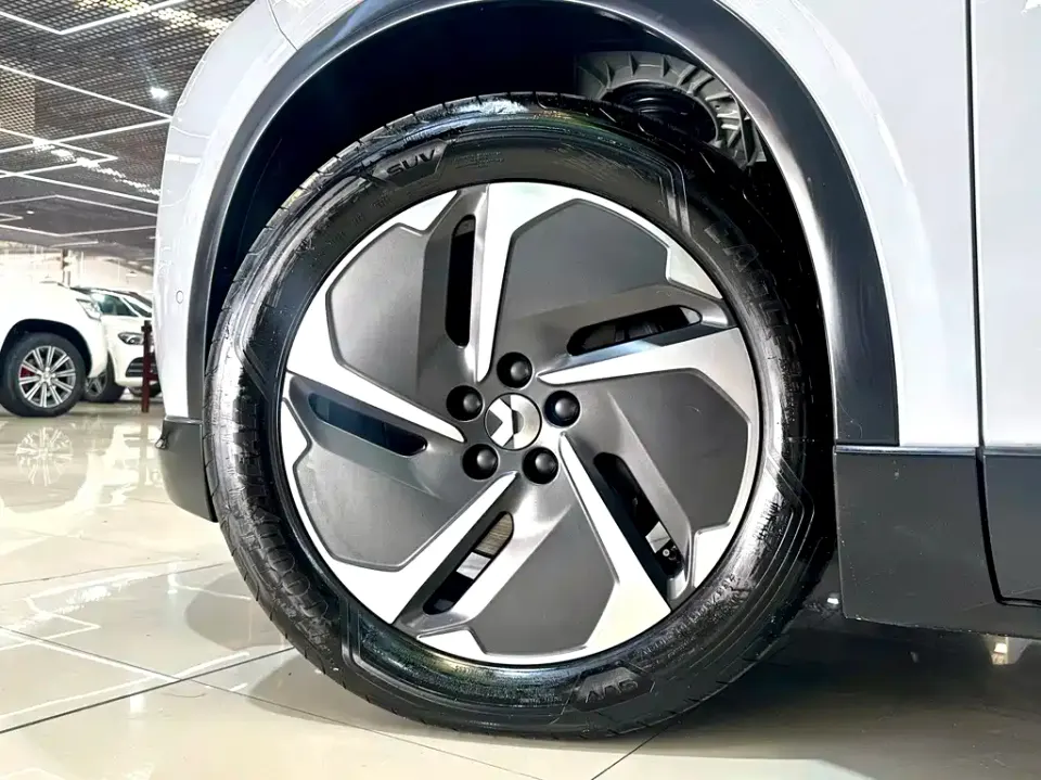 Nio EC6
