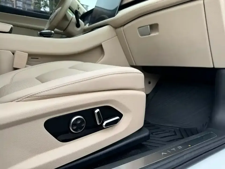 AITO AITO M5