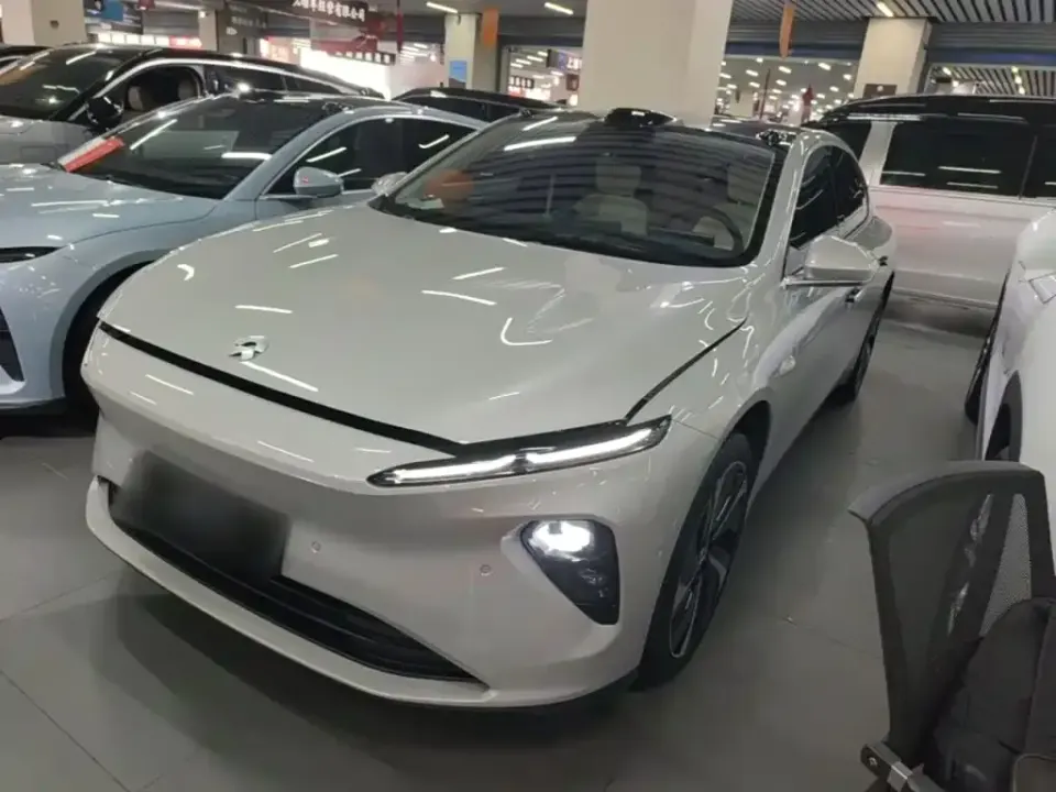 Nio ET7