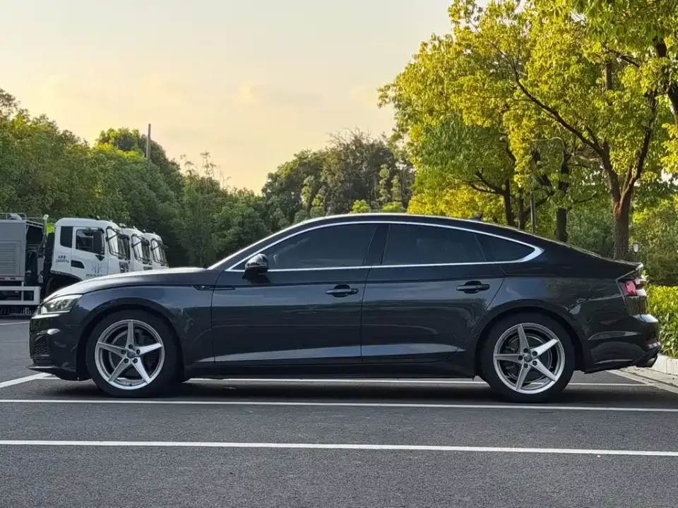 Audi A5 (Import)