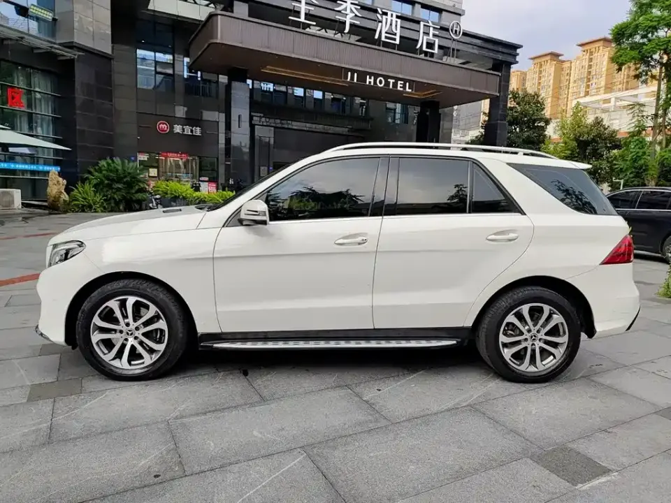 Mercedes-Benz GLE (Import)