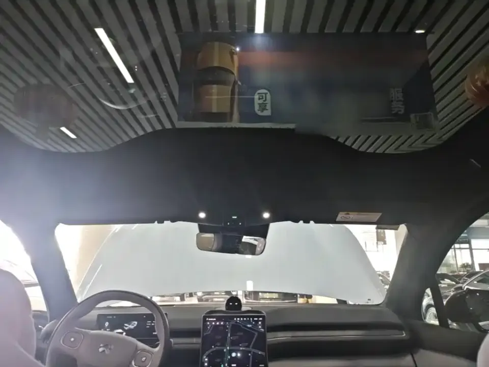 Nio EC6
