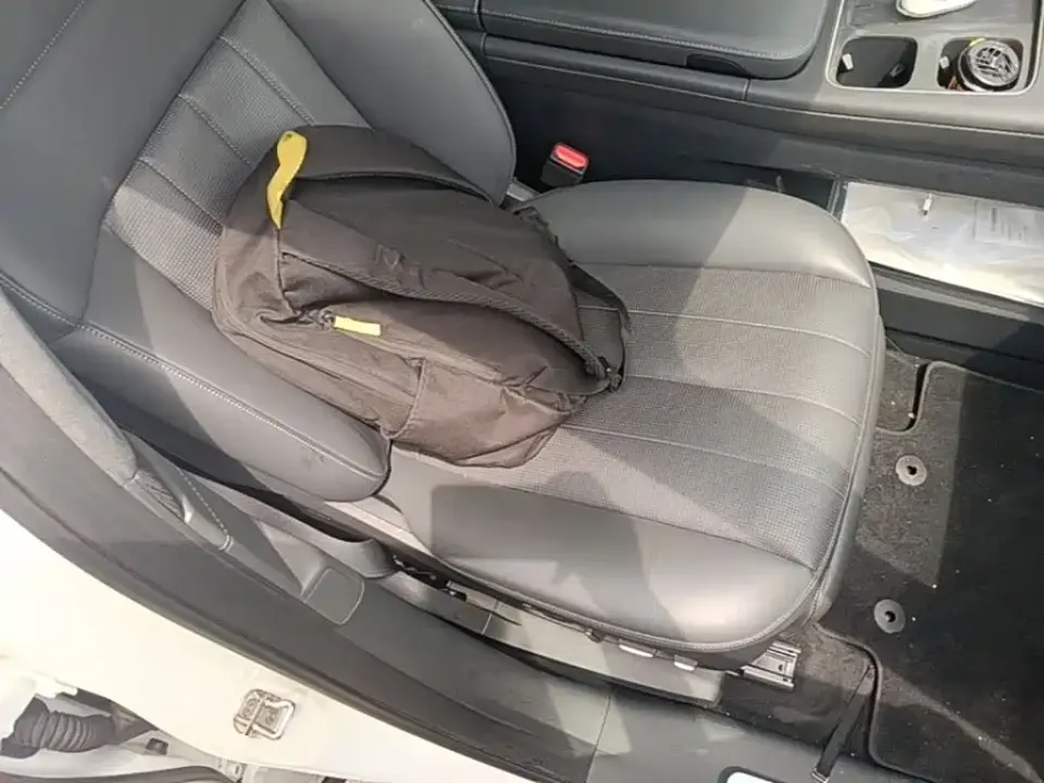 Nio ES8