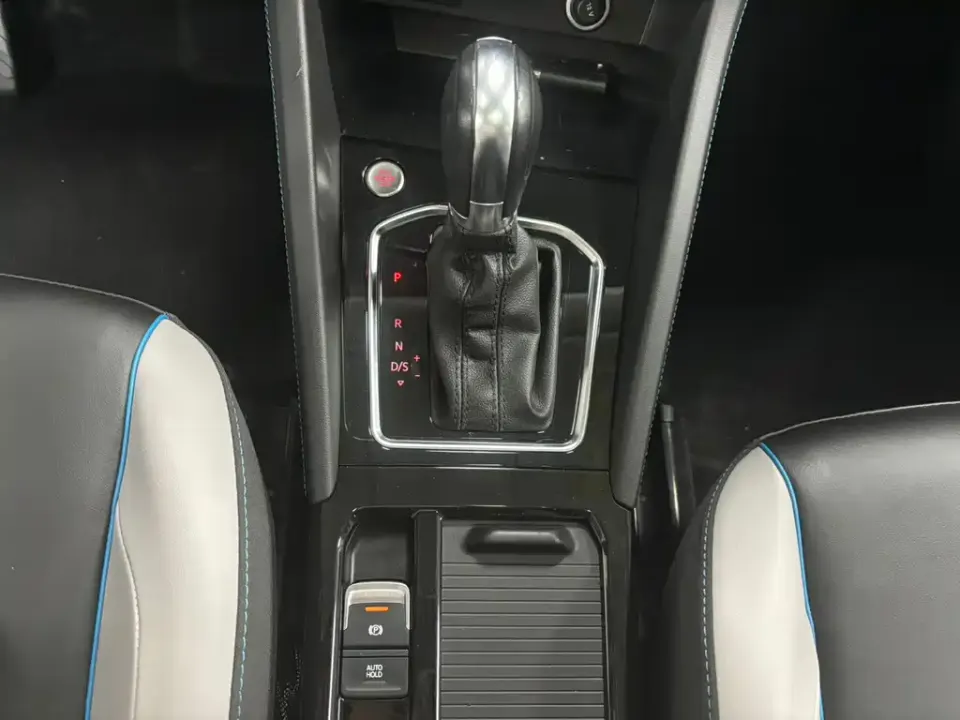 Jetta VS5