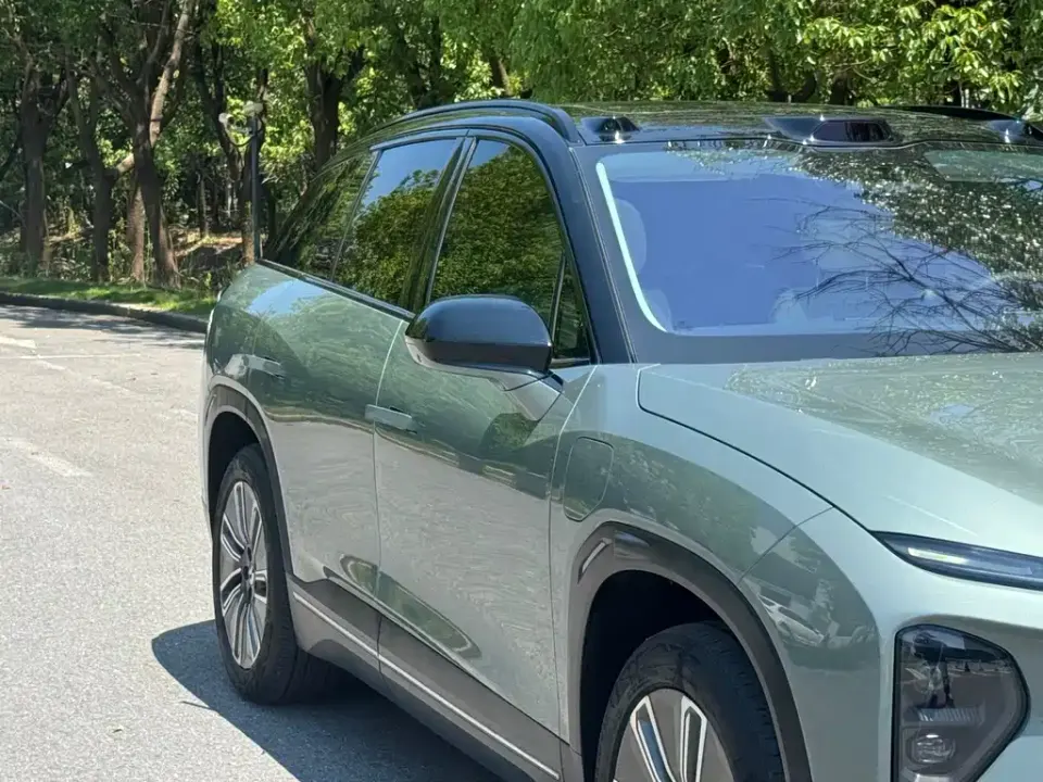 Nio ES7