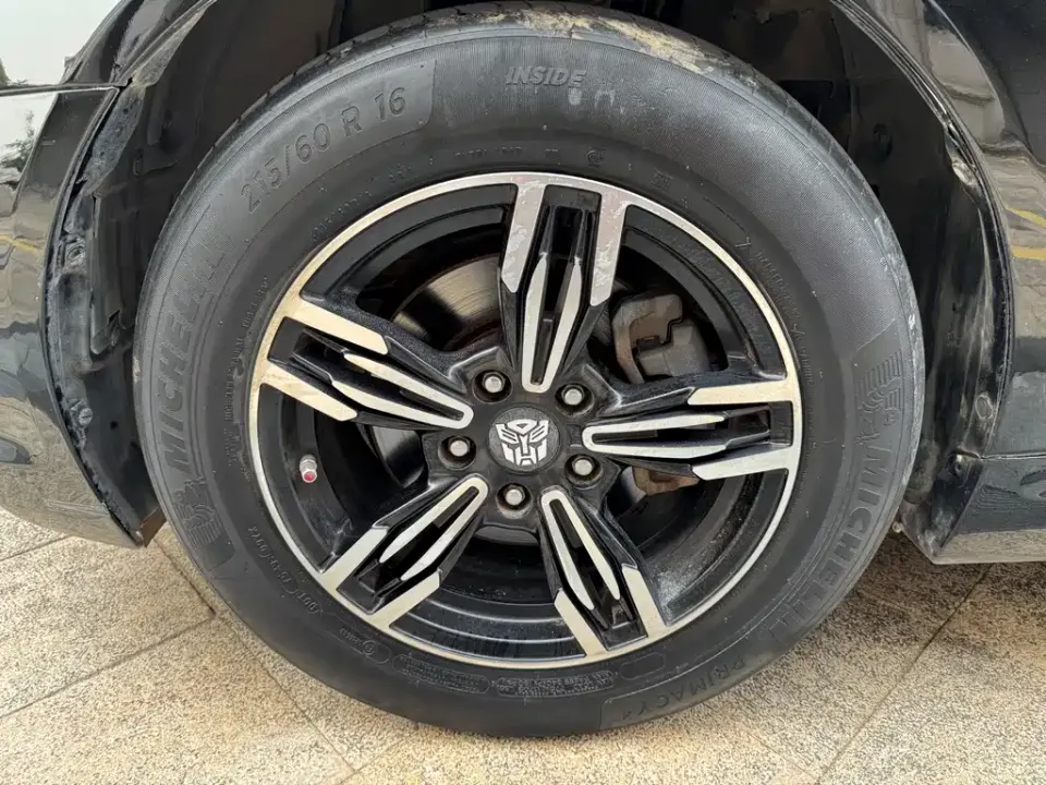 Toyota Reiz