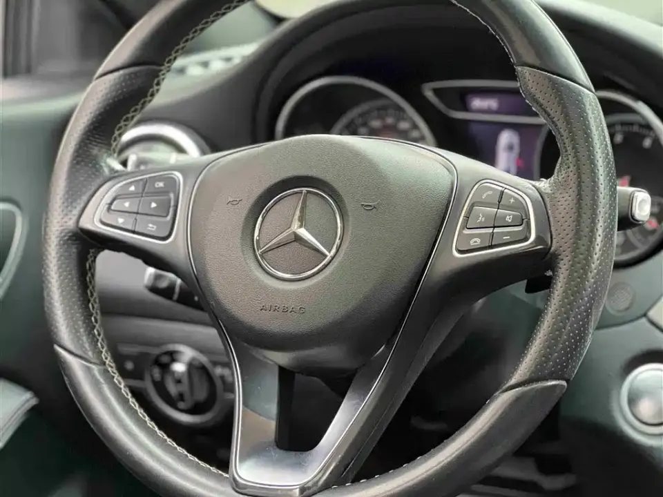 Mercedes-Benz CLA (Import)