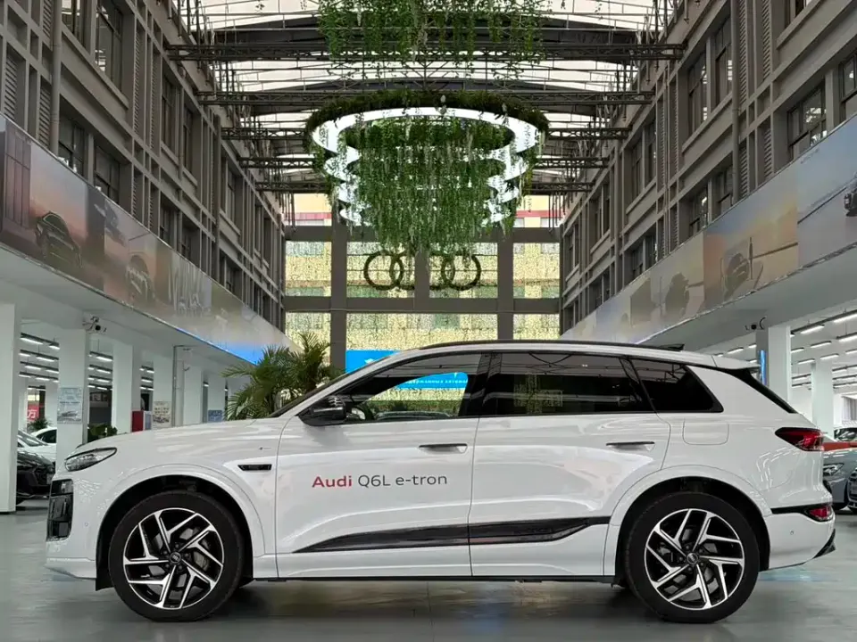 Audi Q6L e-tron