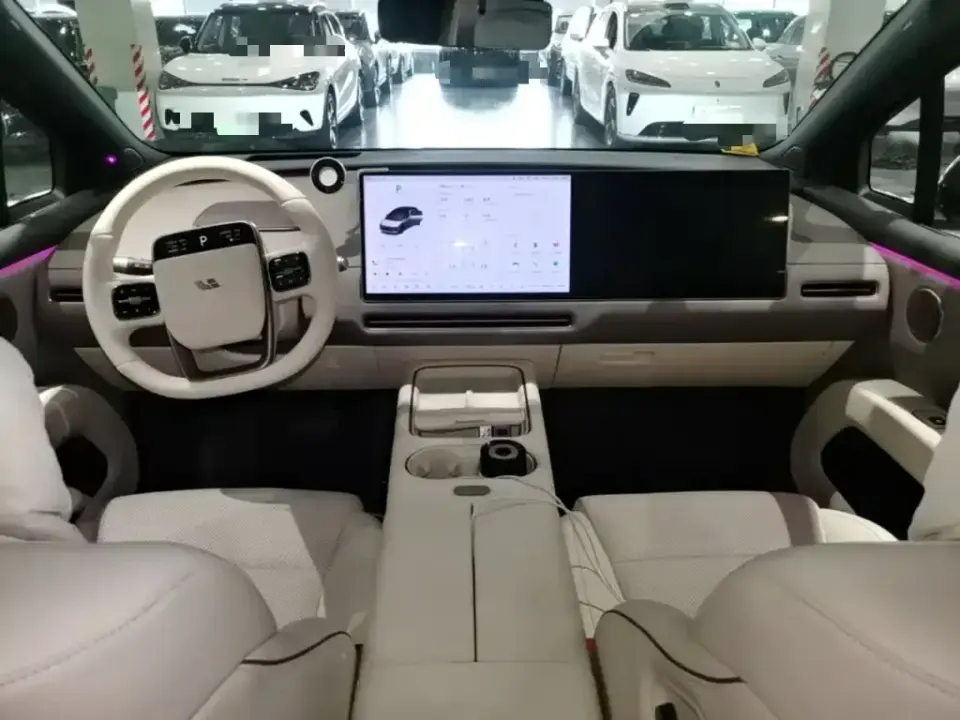 Li Li i6