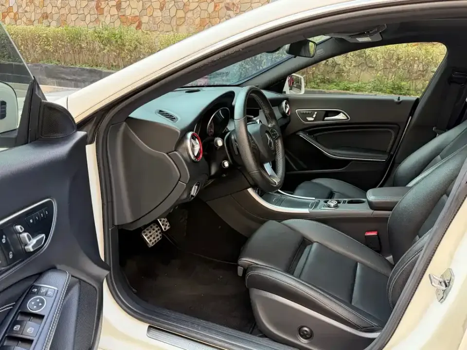 Mercedes-Benz CLA (Import)