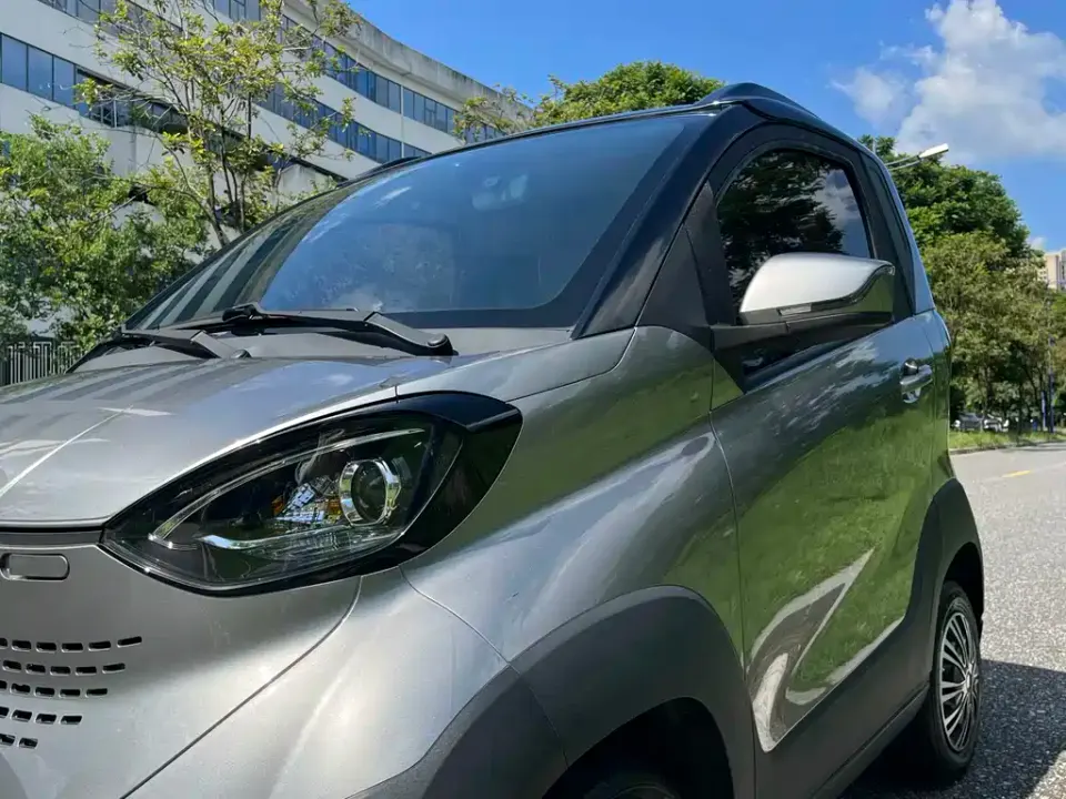 Baojun E100