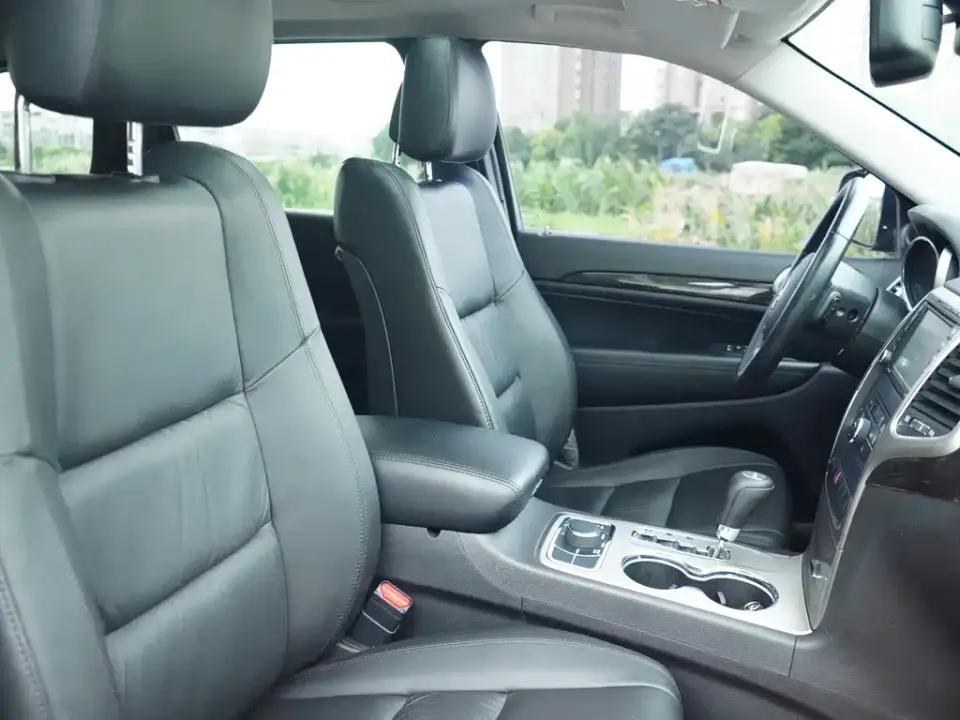 Jeep Grand Cherokee (Import)
