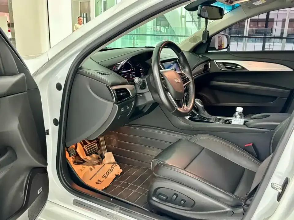 Cadillac ATS-L