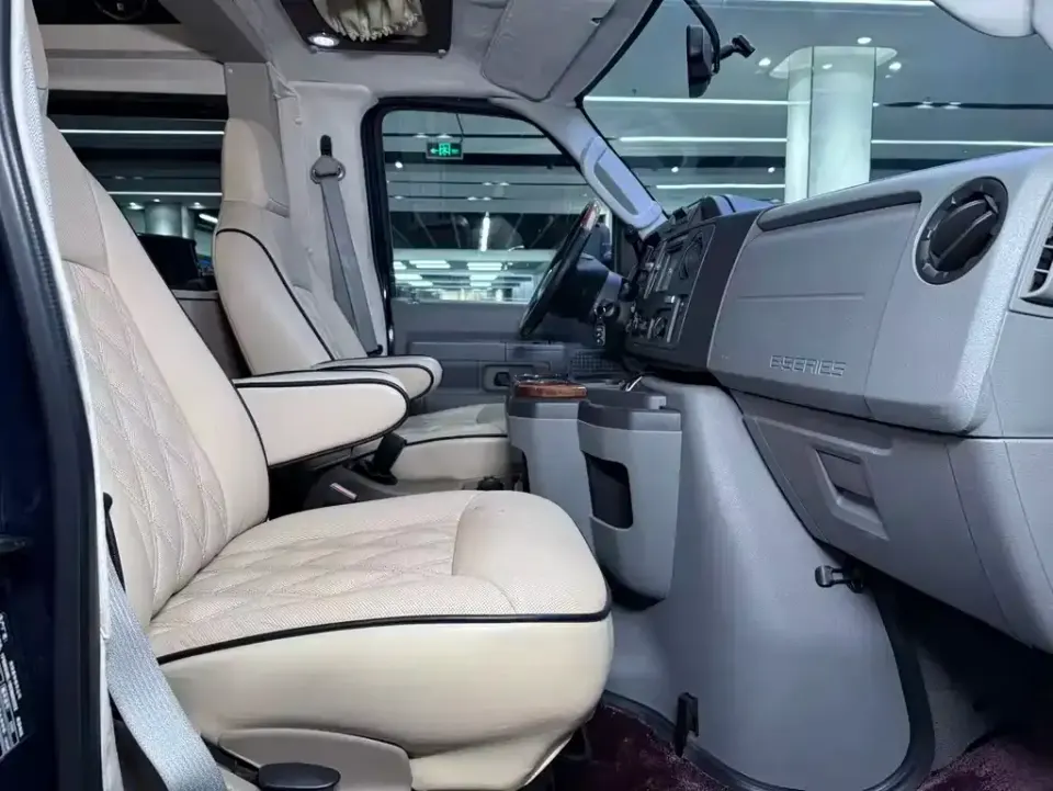 Ford E350