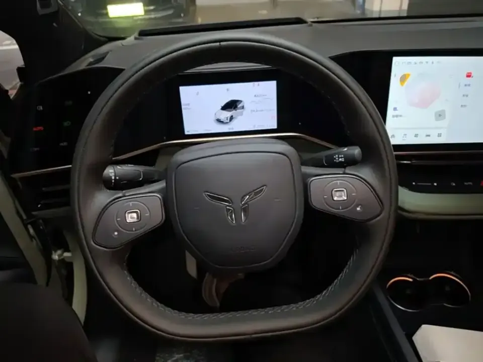 Hongqi Hongqi EH7