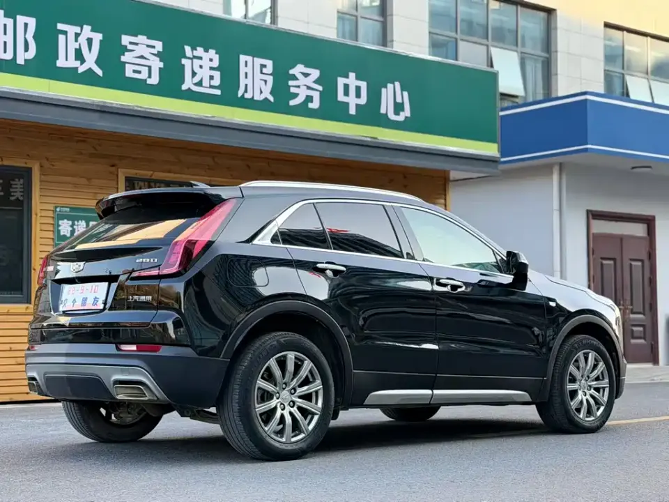Cadillac XT4