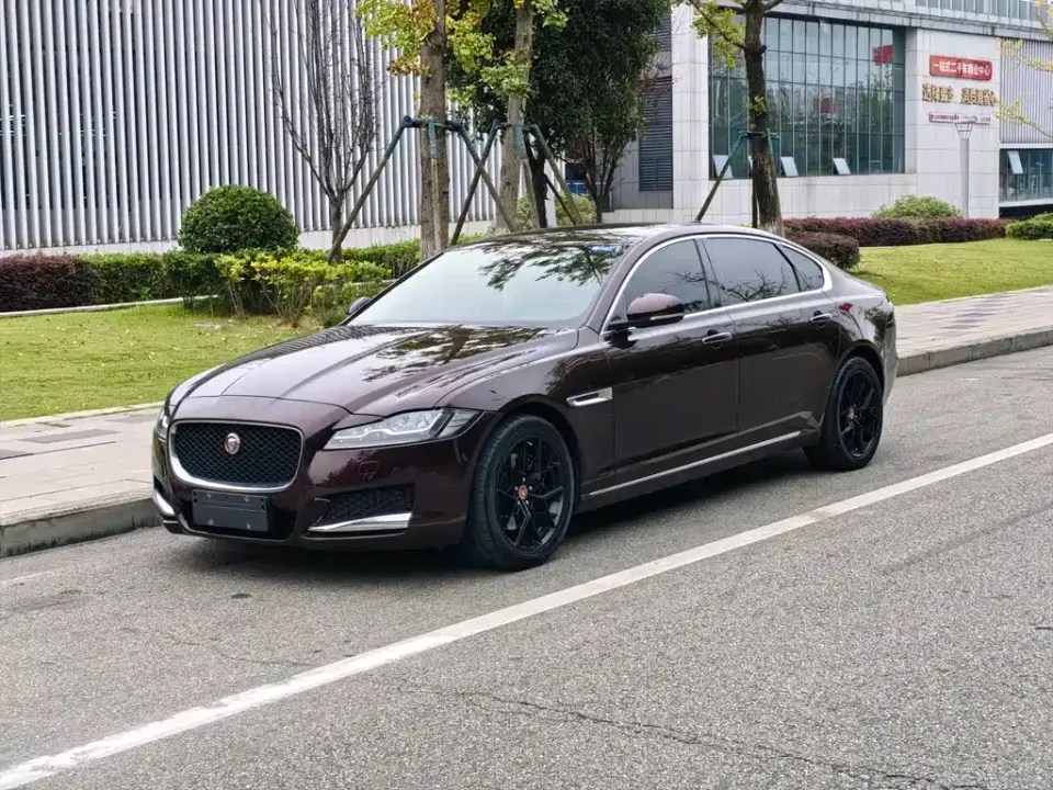 Jaguar XFL