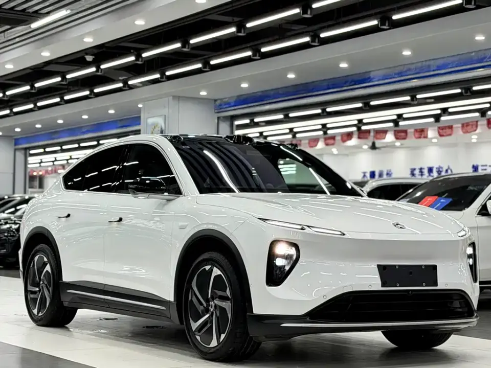 Nio EC6