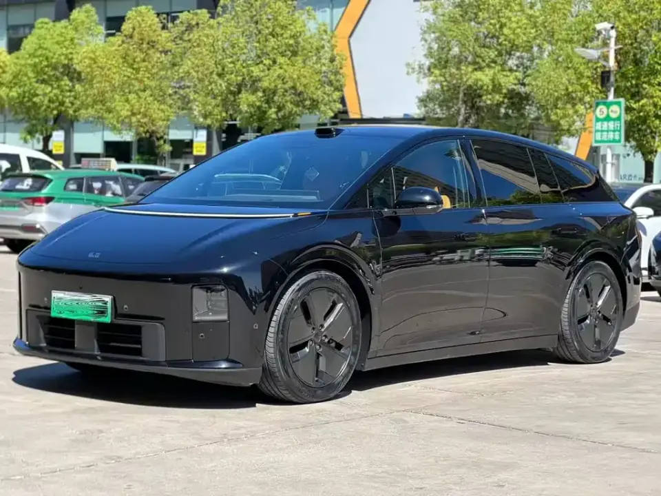 Li Li i6