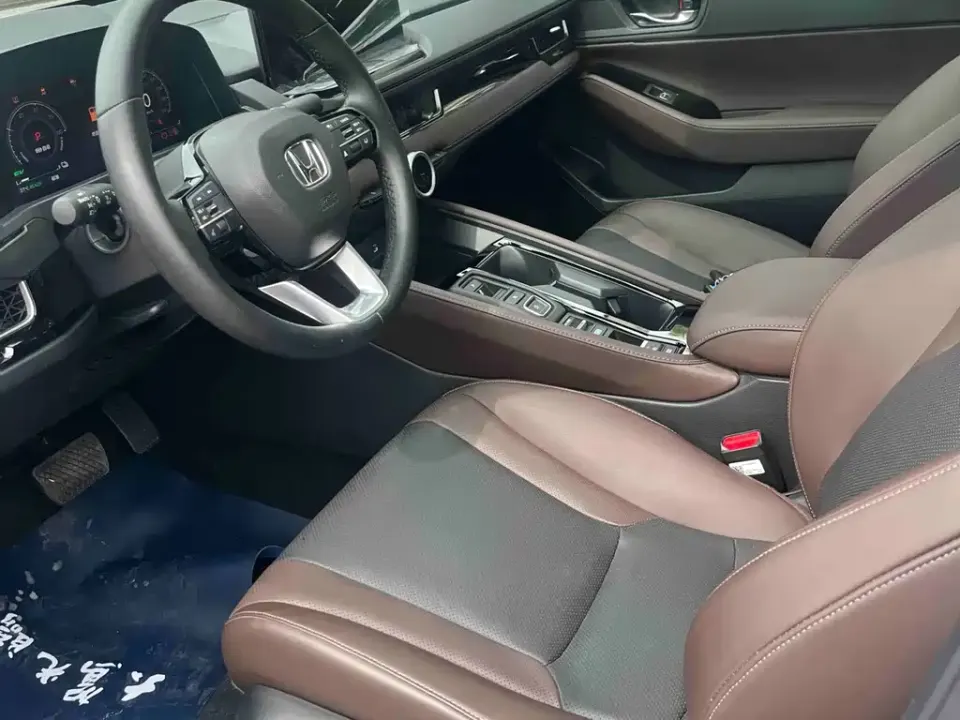 Honda Inspire PHEV