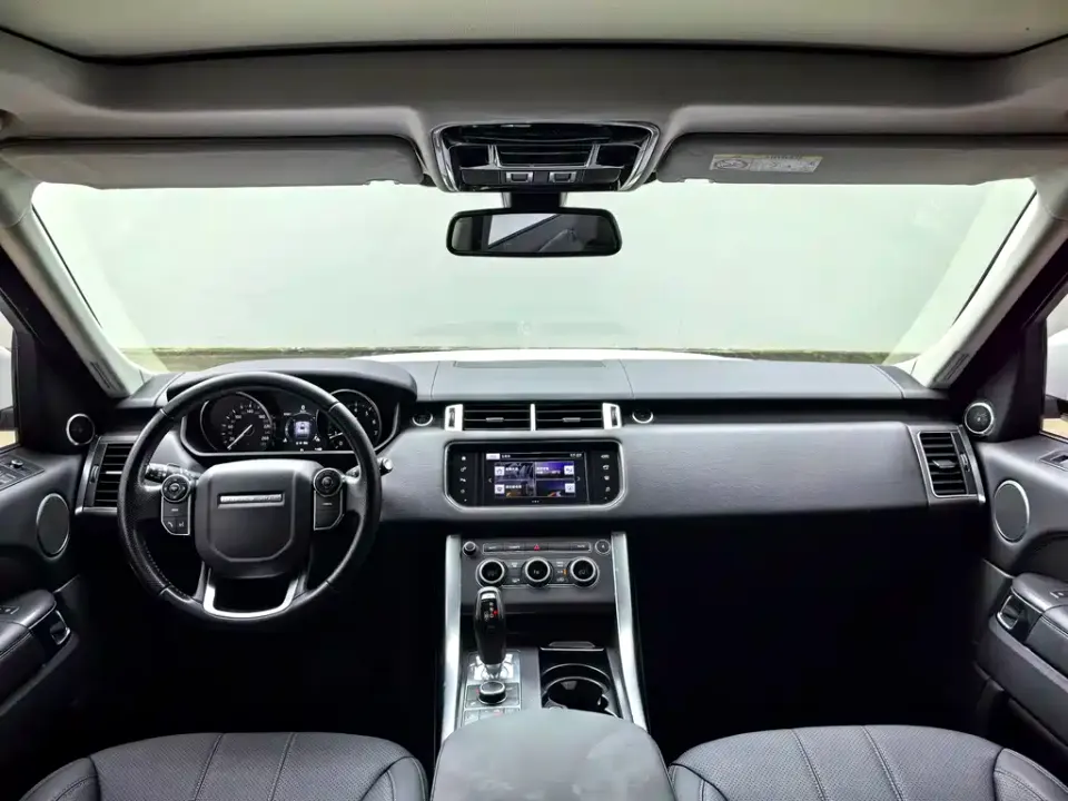 Land Rover Sport