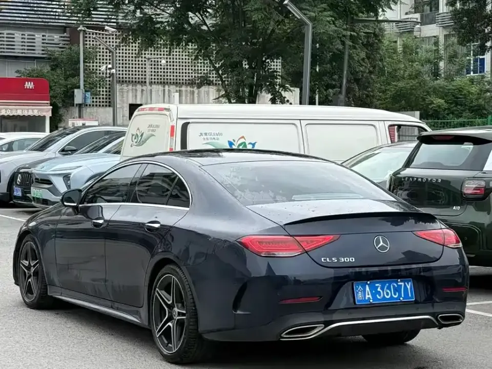 Mercedes-Benz CLS