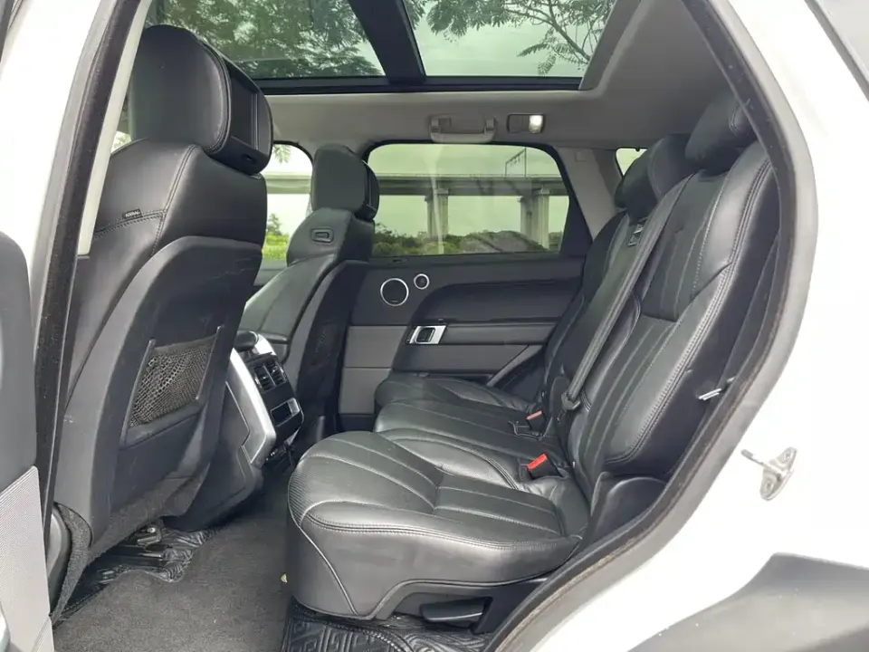 Land Rover Sport