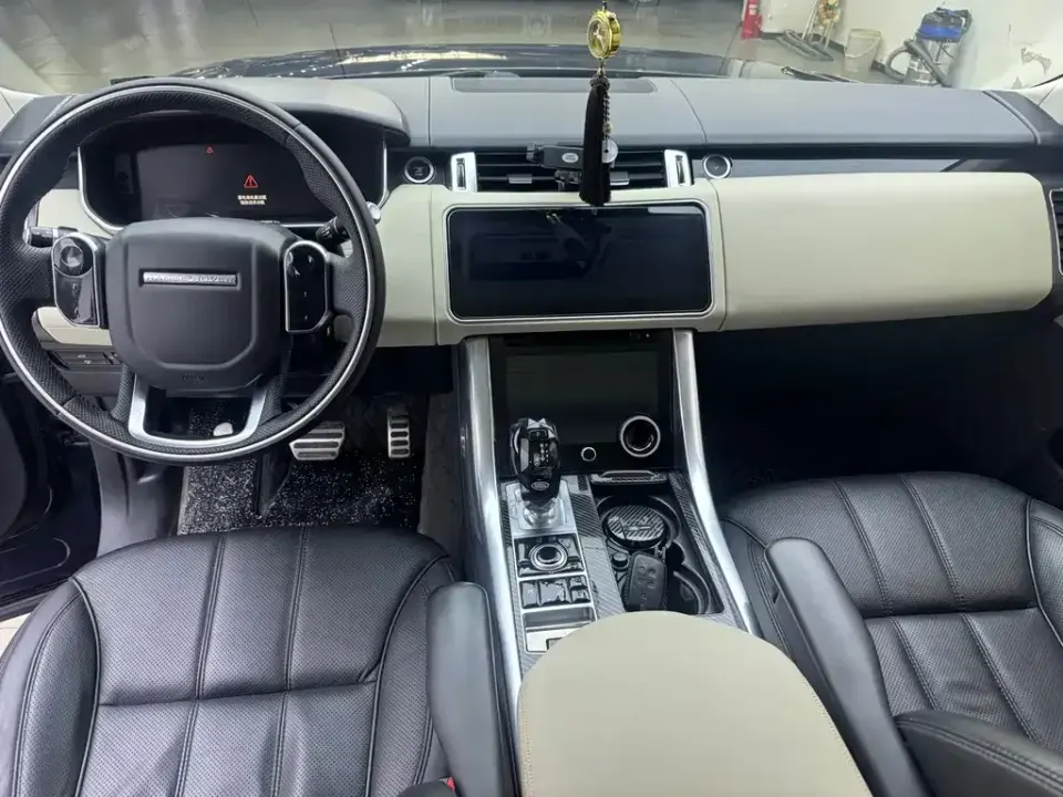 Land Rover Sport