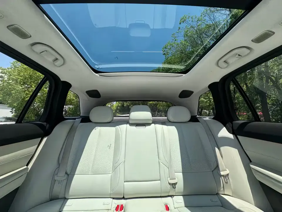 Nio ES7